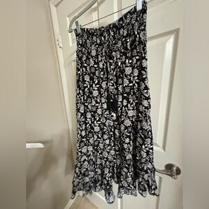 Black and cream floral flowy skirt